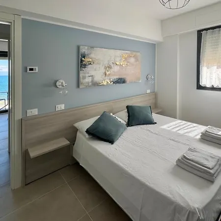 Aparthotel Palms 4*