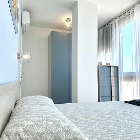 Palms 4*