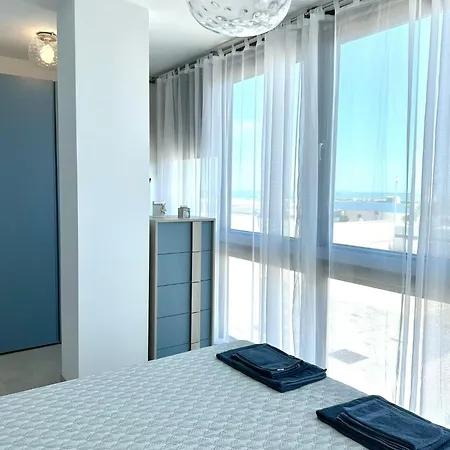 Palms Aparthotel *