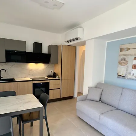 Palms Aparthotel *