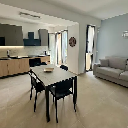 Aparthotel Palms 4*