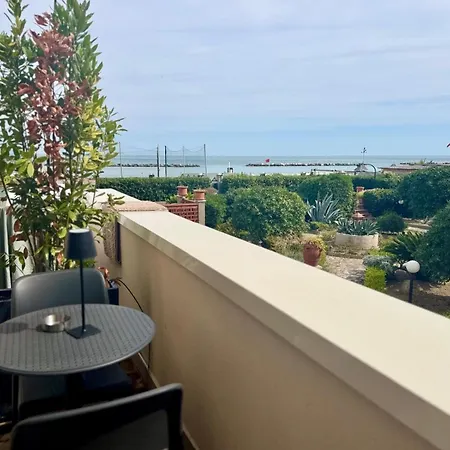 Aparthotel Palms Pesaro